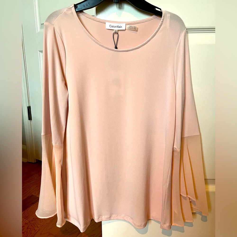 Calvin Klein Women's Pink Top, size XS